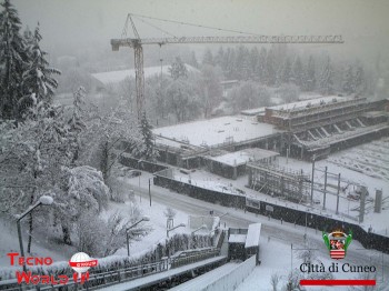 Continuano le nevicate sul Piemonte occidentale. Piogga e nevischio altrove.