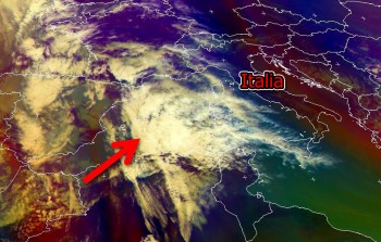 Italia finalmente libera da nubi, temperature in risalita ovunque. Alcune insidie dal Nord Africa.