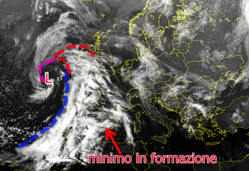 L’Atlantico prova a sfondare il muro anticiclonico: fine settimana in bilico tra bel tempo e piogge.