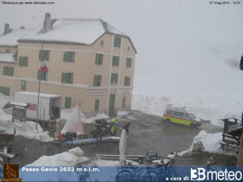 Italia tra schiarite, temporali e neve: l’Estate tarda ad arrivare