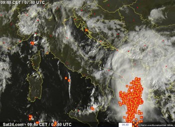 Immenso temporale sullo Ionio, rischio nubifragi sul Salento