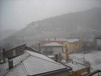 Neve su gran parte del centro-sud, fino in pianura [FOTO]