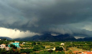 Temporali avanzano in Europa, colpi di vento e nubifragi [FOTO]