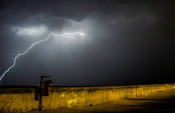 Allerta meteo per neve a quote basse e temporali, ecco dove