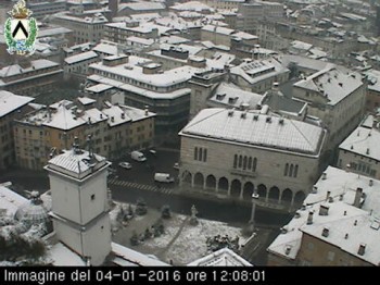 Nevica a Bologna, Padova, Udine e molte città del nord, ecco le immagini [FOTO]