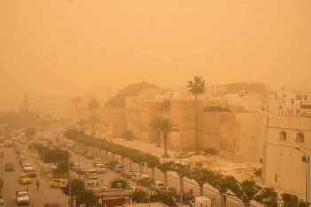 Impressionante trasporto di polvere dal Sahara [IMMAGINI]