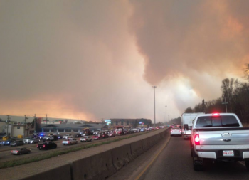 Incendio Canada: evacuata un’intera città [FOTO]