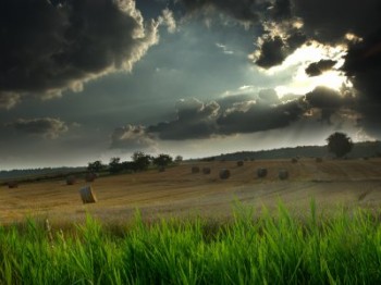 Meteo 15 giorni: saliscendi termico tra piogge e temporali