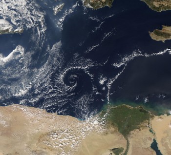 Spettacolari vortici sul Mediterraneo orientale, come si sono formati? [IMMAGINI]