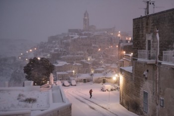 La magia di Matera sotto la neve. Le immagini del fotografo Rocco Giove.