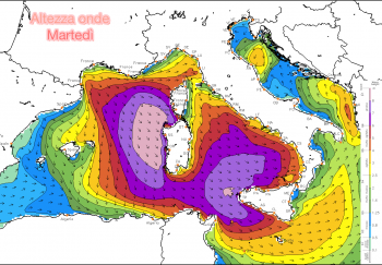 Peggioramento in arrivo da nord-ovest, raffiche fino a 100 km/h e onde fino a 8 metri