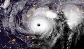 Harvey è il primo Uragano a colpire il Texas in quasi 60 anni, edifici distrutti