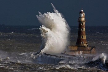 Focus Campania: peggioramento in arrivo con forti venti, mareggiate e intensi accumuli!