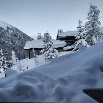 Nevicate abbondanti sulle Alpi localmente fin sui fondovalle, attenzione al pericolo valanghe!