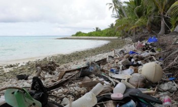 Tonnellate di rifiuti sulle Isole Cocos, “l’ultimo paradiso incontaminato dell’Australia”