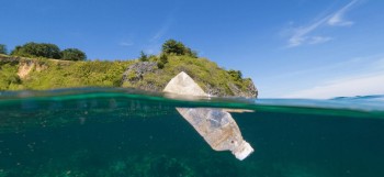 Vacanze plastic-free: 7 modi per ridurre la plastica in viaggio