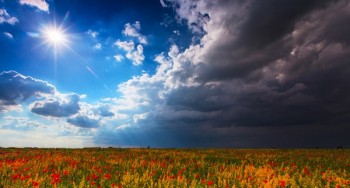 Ancora perturbazioni fino a metà settimana: nuvole e piogge di passaggio, migliora nel weekend?