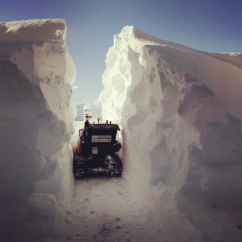 Neve abbondante sulle Alpi: aumenta il pericolo valanghe