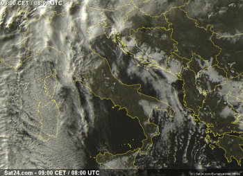 Meteo martedì 17 dicembre:  deboli piogge al nord, stabile al centro-sud. Temperature miti