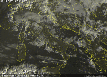 Meteo domenica 8 dicembre: sporadici piovaschi sulle regioni tirreniche, tempo buono altrove