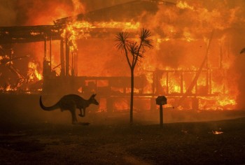 Ancora 200 incendi attivi in Australia, la situazione potrebbe tornare a peggiorare