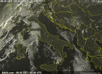 Meteo venerdì 10 gennaio: qualche debole pioggia su medio-alto Tirreno, stabile altrove