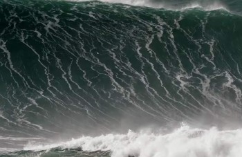 Tempeste su Islanda e Isole Faroe: raffiche oltre i 200 km/h e onde alte fino a 15 metri!