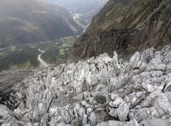 Nuova allerta per il ghiacciaio Planpincieux, 30 case evacuate per rischio crollo