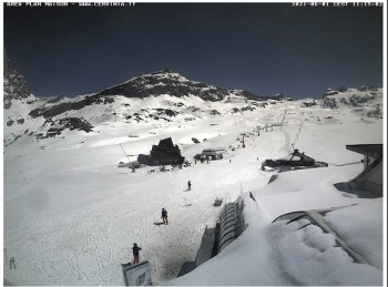 Entra l’Estate meteorologica, Alpi ancora abbondantemente innevate oltre i 2000 mt!