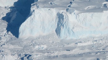 Il ghiacciao Thwaites in Antartide potrebbe collassare entro 5 anni