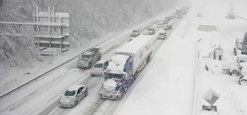 Neve da record negli USA: una tempesta invernale sta colpendo la East Coast