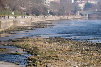 Forte siccità nel Nord Italia: il livello del Po è in calo da due mesi, mentre scarseggiano sempre di più le precipitazioni