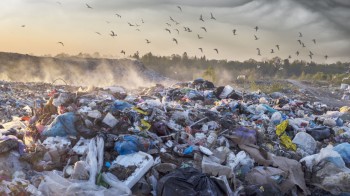 L’ONU vuole un trattato globale per combattere l’epidemia dei rifiuti di plastica