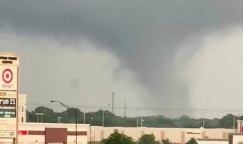 Continua il maltempo negli Stati Uniti: almeno una vittima in Louisiana, danni lungo tutto il Sud-Est