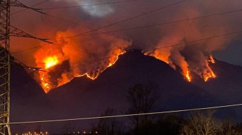 Forte incendio nel bellunese: per ora nessun danno a persone e abitazioni