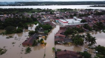 Precipitazioni devastanti in Brasile: 33 le vittime nello stato di Pernambuco