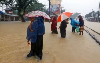 Maltempo estremo in Bangladesh e India: in continuo aumento il numero di vittime